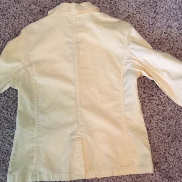 Eddie Bauer women’s yellow ,Jean style jacket. Size M - Picture 5 of 6